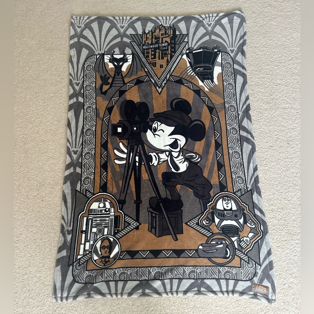 Disney’s Hollywood Studios throw/blanket